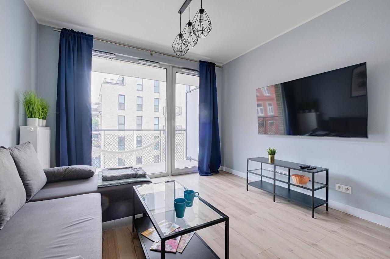 ワルシャワ2Br Apt Strzelecka 24 With Balconyアパートメント エクステリア 写真