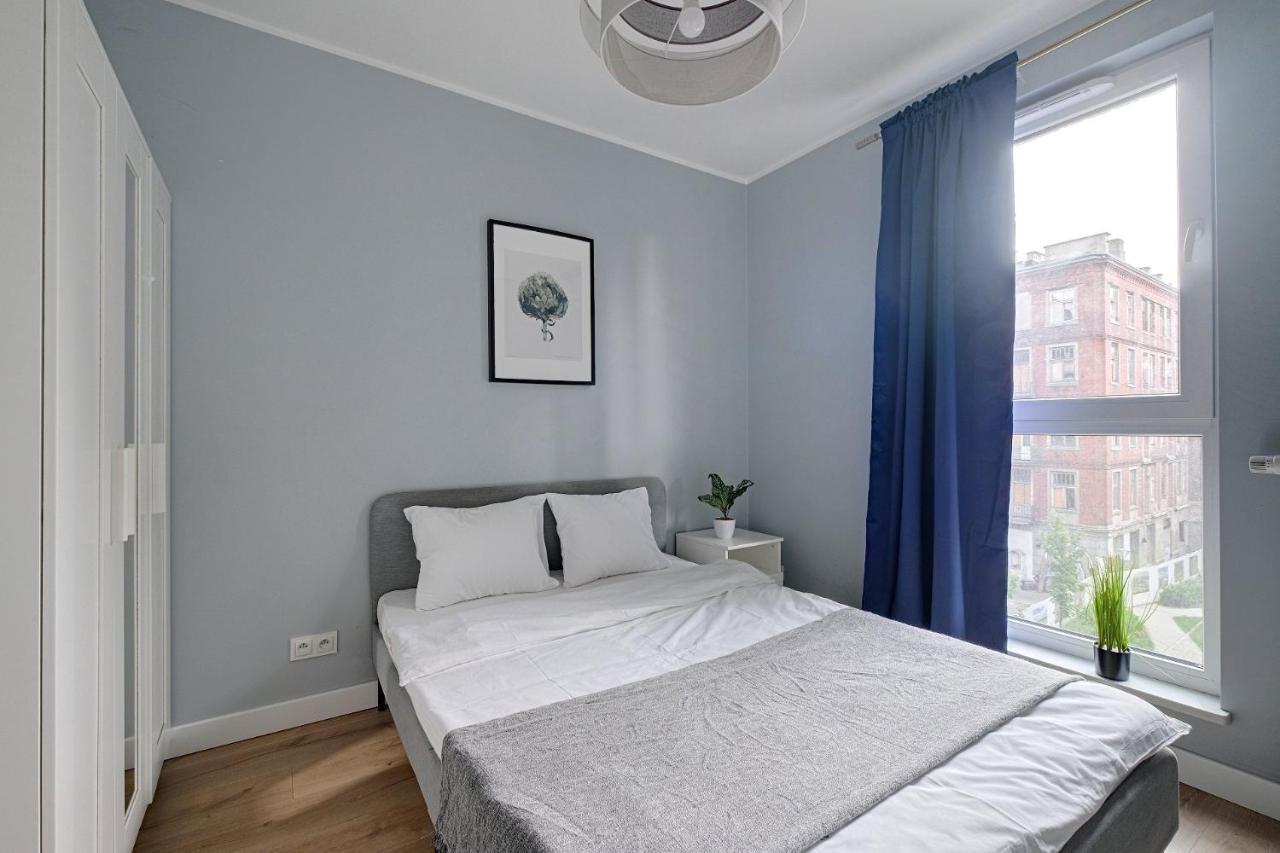 ワルシャワ2Br Apt Strzelecka 24 With Balconyアパートメント エクステリア 写真