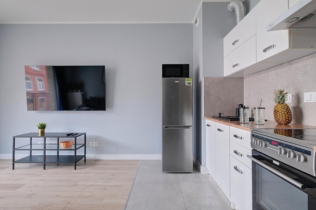 ワルシャワ2Br Apt Strzelecka 24 With Balconyアパートメント エクステリア 写真